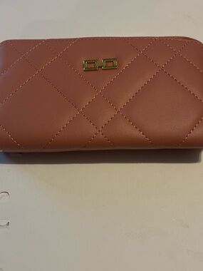 Quilted Zip-Around Wallet in Dusty Pink
